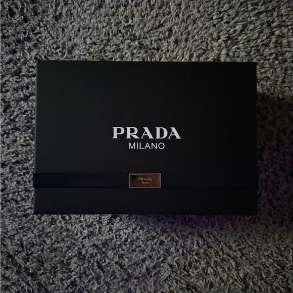 Prada - Full Set Empty Shoebox: Tissue Paper, Dust Bag, and Prada Band - Picture 8 of 10